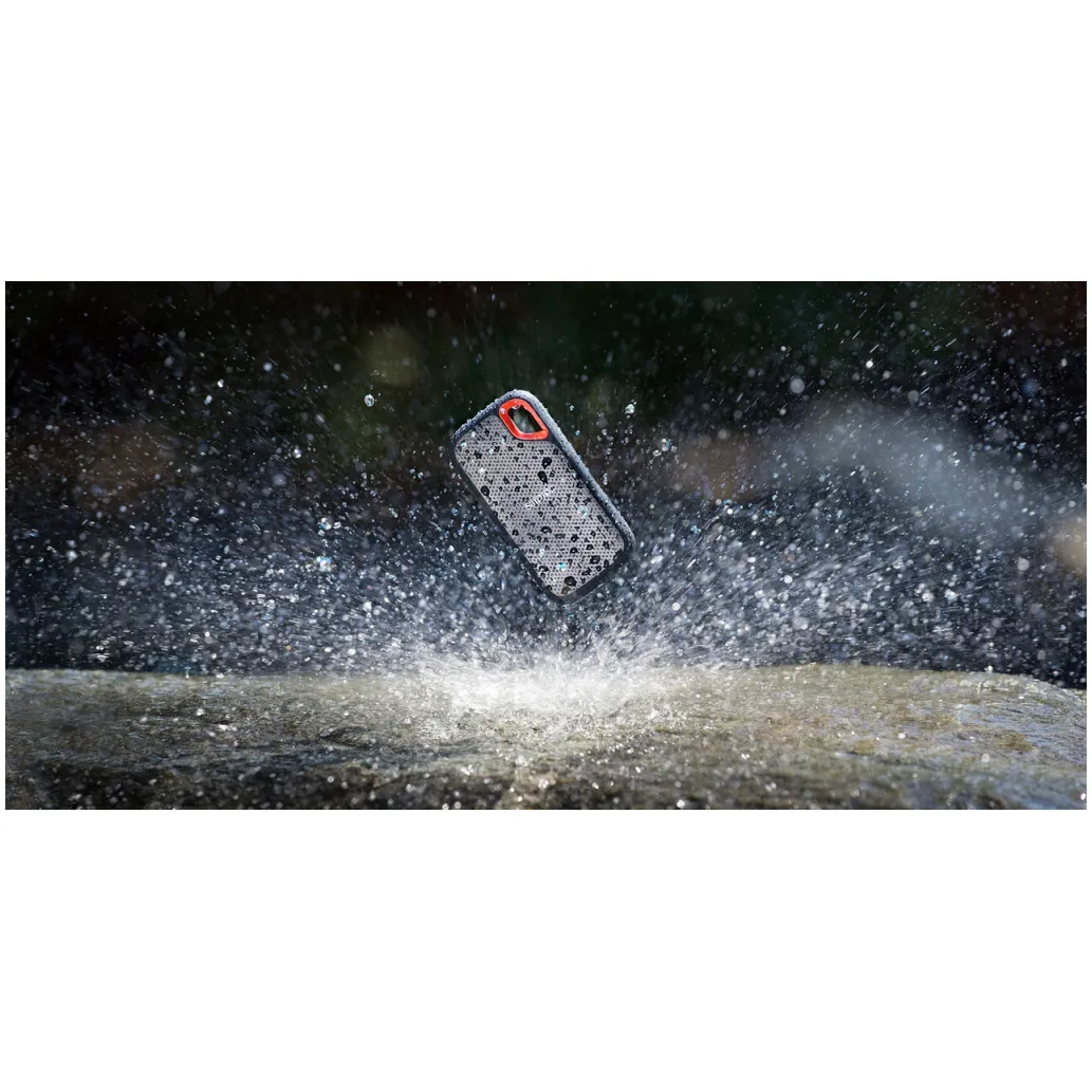 Prenosni disk SSD 1TB USB-C USB-A Sandisk Extreme Portable 1050/1000MB/s - črna (SDSSDE61-1T00-G25) Prenosni disk SSD 1TB USB-C USB-A Sandisk Extreme Portable 1050/1000MB/s - črna (SDSSDE61-1T00-G25)