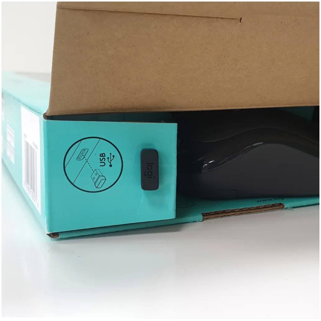 Tipkovnica in miš Logitech brezžična desktop MK270 UK veliki Enter (920-004509) Tipkovnica in miš Logitech brezžična desktop MK270 UK veliki Enter (920-004509)