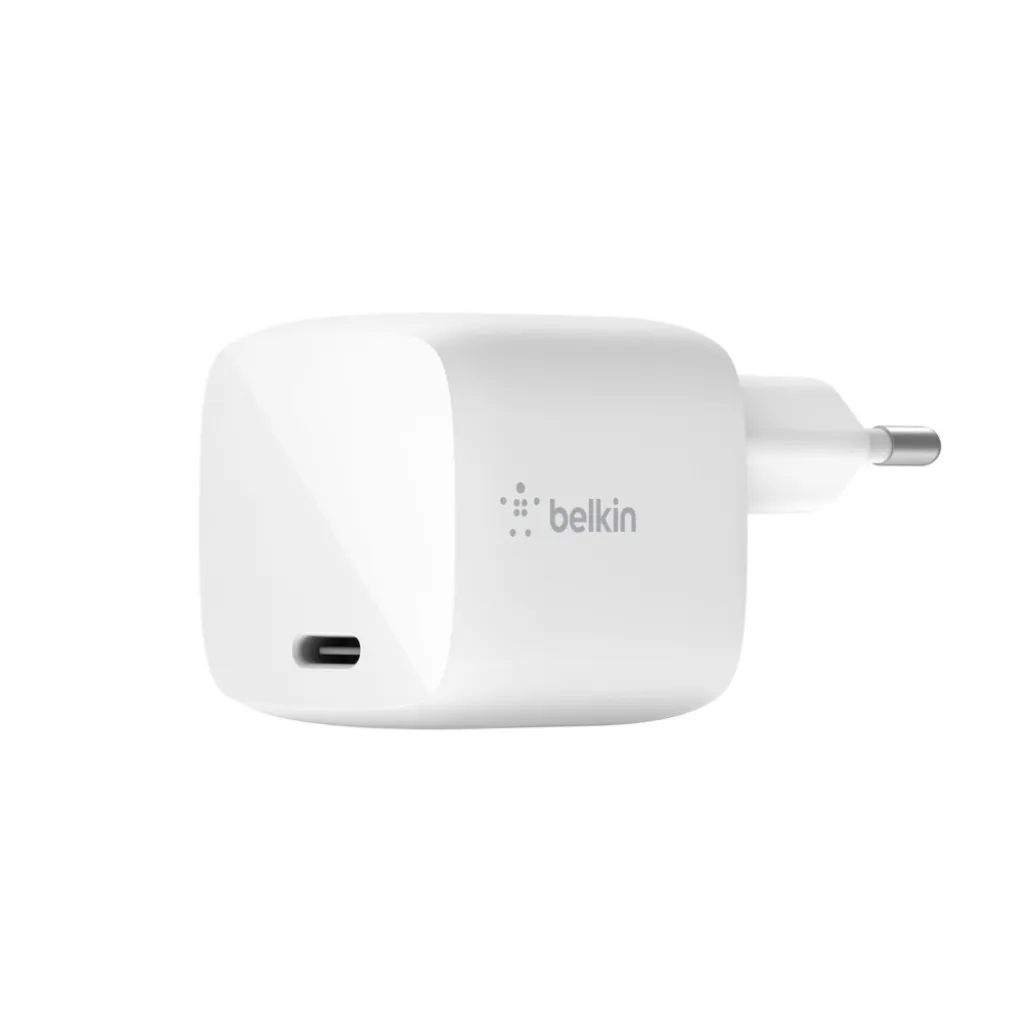 Napajalnik univerzalni Belkin USB-C 30W bel (WCH001vfWH) Napajalnik univerzalni Belkin USB-C 30W bel (WCH001vfWH)